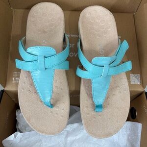 NIB Vionic Aqua Karley Sandals 7.5 Med